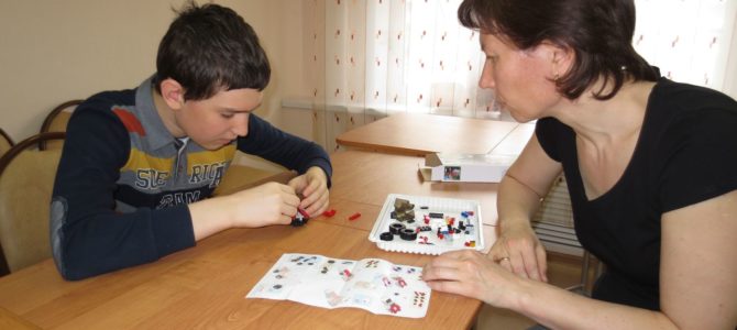 22 апреля, занятие «Необычной школы» в Гуманитарном центре — библиотеке им. семьи Полевых. Фото